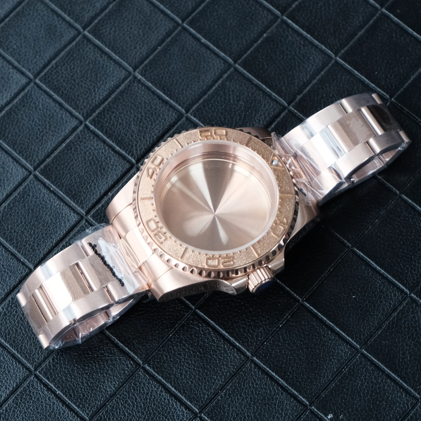 Watch Case for JAPAN NH35 NH36 Movement Sapphire Crystal Watch Accessories with Bracelet Parts PVD Gold Cassa dell'orologio
Watch Case for JAPAN NH35 NH36 Movement Sapphire Crystal Watch Accessories with Bracelet Parts PVD Gold Cassa dell'orologio