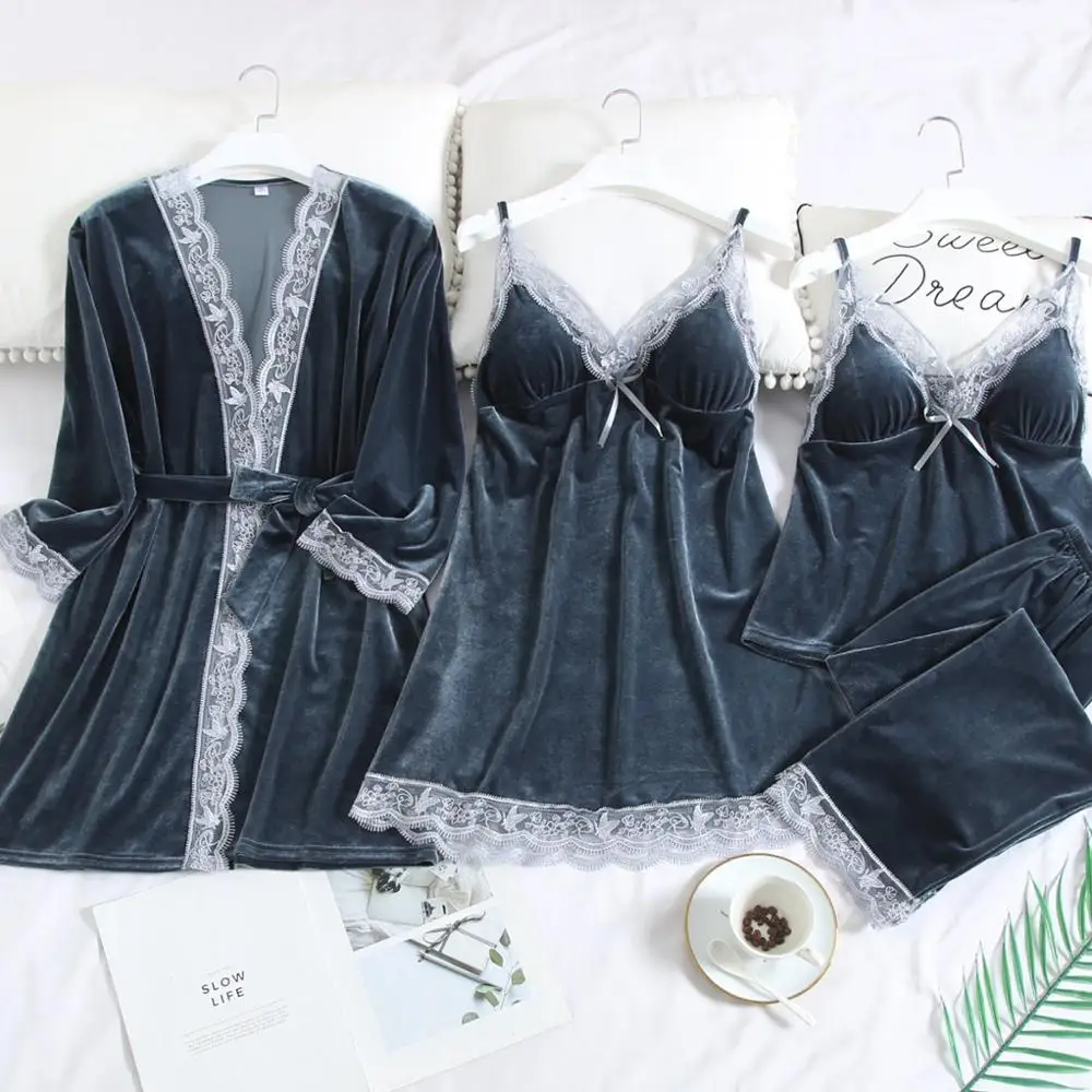 Gold Velvet Nightgown Women Pajamas Four-piece Set Of Solid Color Autumn And Winter Sexy And Charming Thick Nightgown 
Gold Velvet Nightgown Women Pajamas Four-piece Set Of Solid Color Autumn And Winter Sexy And Charming Thick Nightgown