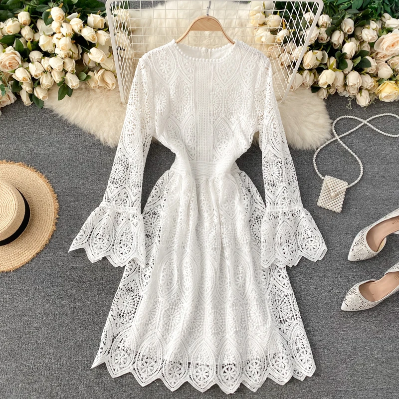 Autumn Winter Pink/White/Beige Hollow Out Party Dress Women Vintage Robe O-Neck Flare Long Sleeve High Waist Vestidos 2020 New
Autumn Winter Pink/White/Beige Hollow Out Party Dress Women Vintage Robe O-Neck Flare Long Sleeve High Waist Vestidos 2020 New