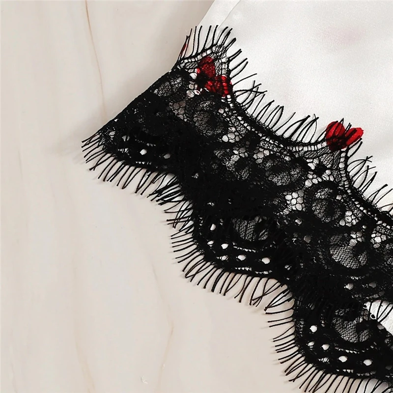 Lace Satin Cami Print Heart Shorts Women Pijamas Sexy Sleepwear Set Eyelash 2021 Spring Summer Ladies Short Set Nightwear 2 PCS
Lace Satin Cami Print Heart Shorts Women Pijamas Sexy Sleepwear Set Eyelash 2021 Spring Summer Ladies Short Set Nightwear 2 PCS