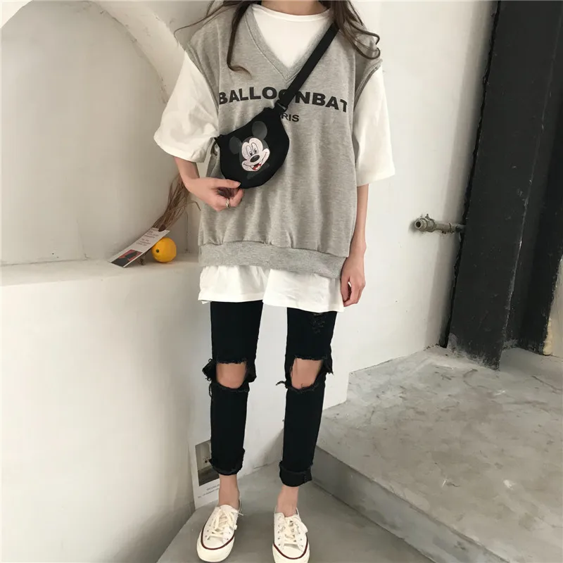 Disney Mickey Mouse Girl Fashion One-shoulder Messenger Mobile Phone Bag Cute Chest Bag Pundi Small Waist Bag
Disney Mickey Mouse Girl Fashion One-shoulder Messenger Mobile Phone Bag Cute Chest Bag Pundi Small Waist Bag