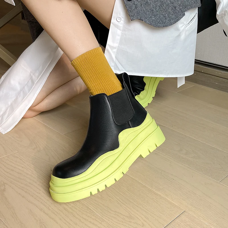 Women genuine leather boots 2021 new 22-25cm ankle boots natural leather Molding bottom Round ToeChelsea boots Platform shoes
Women genuine leather boots 2021 new 22-25cm ankle boots natural leather Molding bottom Round ToeChelsea boots Platform shoes