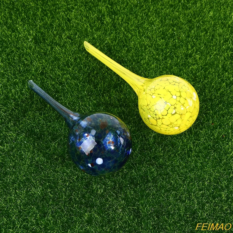 European style Automatic Watering Balls Plant Watering Can for Flowers Bulbs for Flowers Globes Plastic Garden Water Device
European style Automatic Watering Balls Plant Watering Can for Flowers Bulbs for Flowers Globes Plastic Garden Water Device