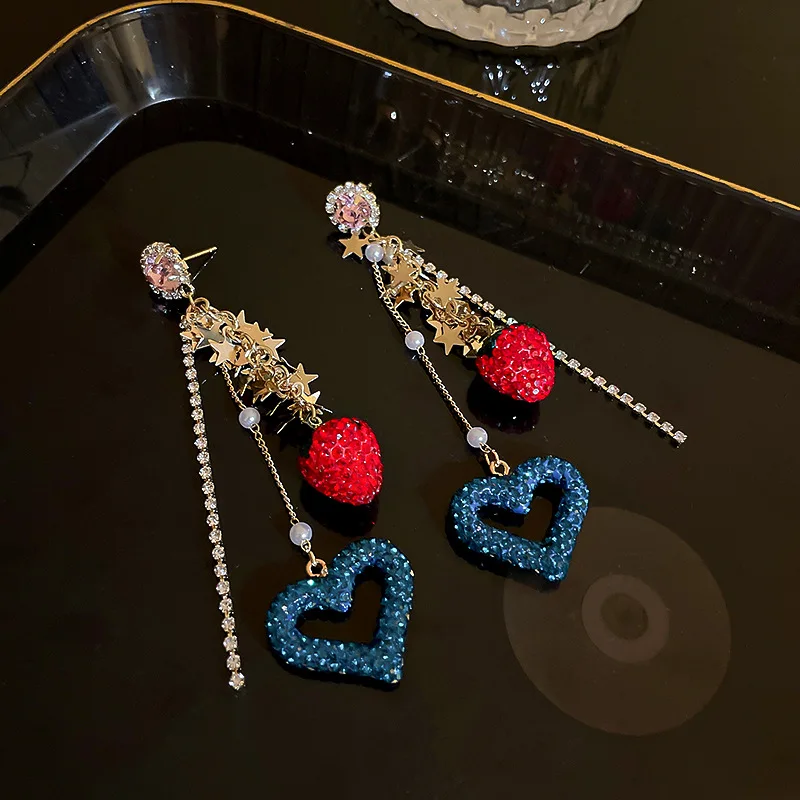 Diamond Pearl Strawberry Love French Retro Design Sense Tassel Earrings Personality Style S925 Silver Needle
Diamond Pearl Strawberry Love French Retro Design Sense Tassel Earrings Personality Style S925 Silver Needle