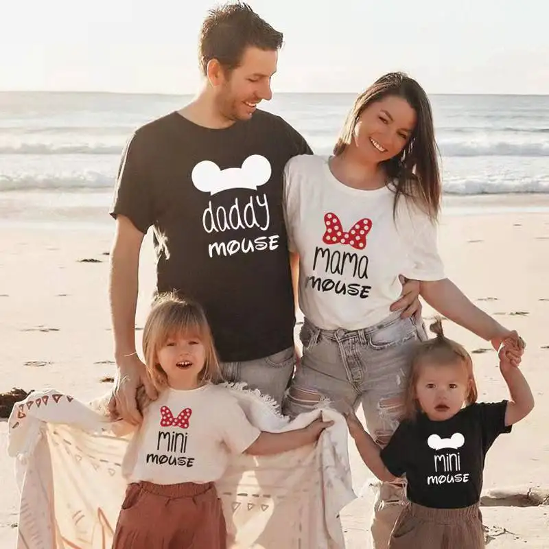 Cartoon Family Matching T-shirts Daddy Mommy and Me Tee-shirt Clothes Short Sleeve Mother Daughter Father Son Cotton Tops
Cartoon Family Matching T-shirts Daddy Mommy and Me Tee-shirt Clothes Short Sleeve Mother Daughter Father Son Cotton Tops