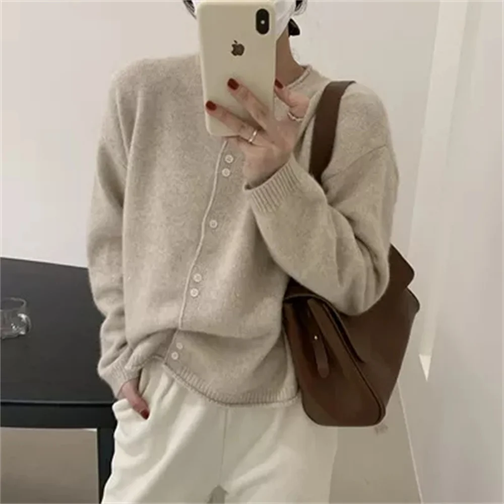 Lazy Style Winter Sweaters 2021 OL Outwear Coats Fashion Women Vintage Knitwear Cardigans Chic Loose Casual Tops
Lazy Style Winter Sweaters 2021 OL Outwear Coats Fashion Women Vintage Knitwear Cardigans Chic Loose Casual Tops