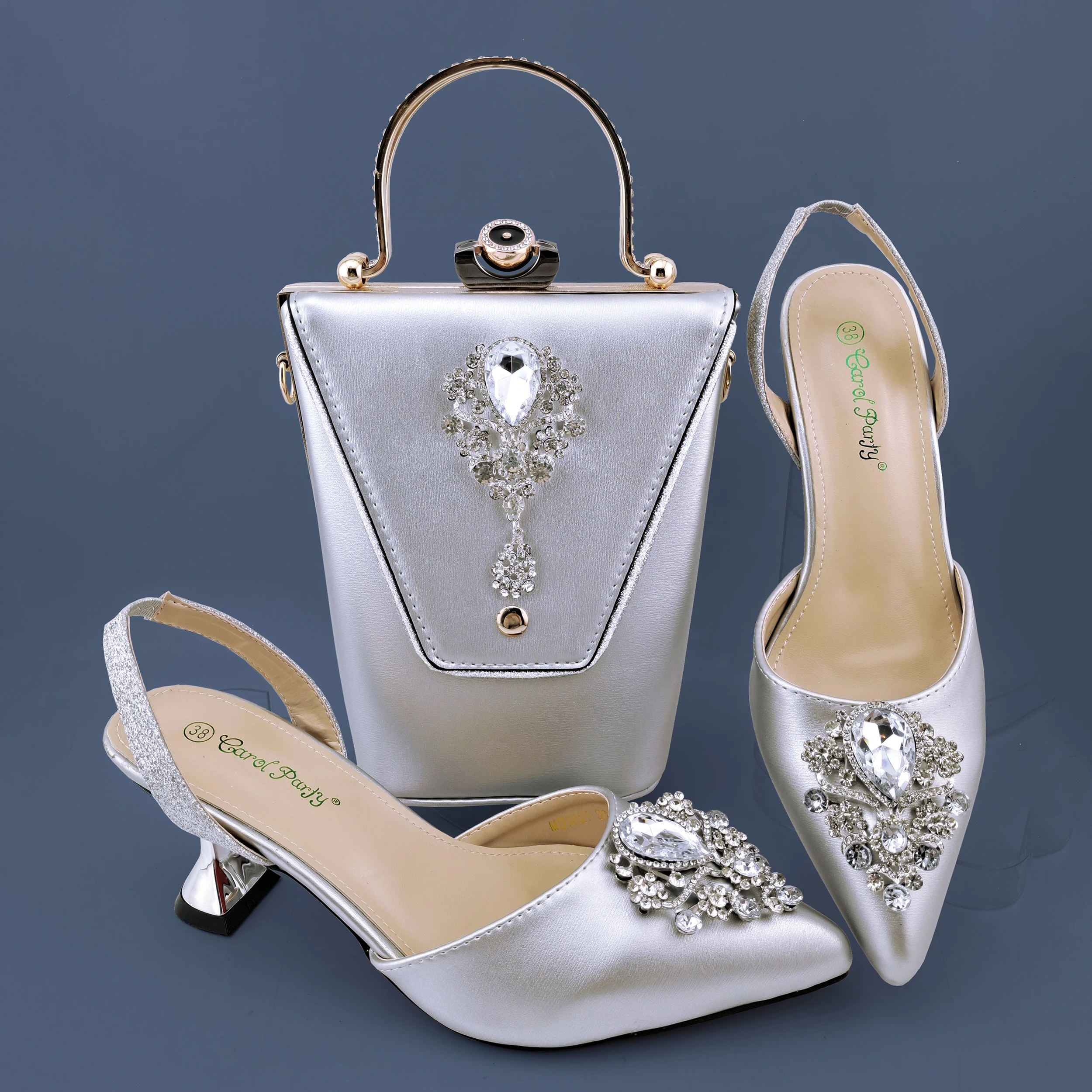 Carol Party 2022 Silver Color Luxury elegant party shoes ladies shoe and bag set Wedding Party shoe And bag Banquet shoes
Carol Party 2022 Silver Color Luxury elegant party shoes ladies shoe and bag set Wedding Party shoe And bag Banquet shoes