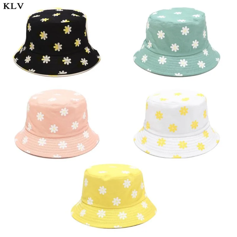 Japanese Unisex Cotton Bucket Hat Small Daisy Flower Print Reversible Bright Candy Color Beach Panama Fisherman Cap 
Japanese Unisex Cotton Bucket Hat Small Daisy Flower Print Reversible Bright Candy Color Beach Panama Fisherman Cap