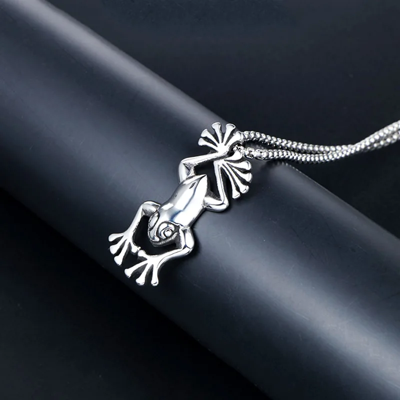 High Quality Pretty Animal Neckalce Vintage Stainless Steel Frog Pendants & Necklaces Best Gift for Women Girls Dropshipping
High Quality Pretty Animal Neckalce Vintage Stainless Steel Frog Pendants & Necklaces Best Gift for Women Girls Dropshipping