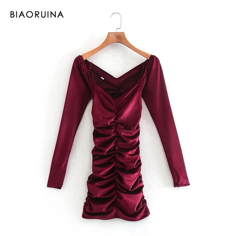 BIAORUINA Women's Velvet Solid Color V-neck Pleated Slim Stretch High Waist Elegant Short Dress Street Style Fashion Mini Dress
BIAORUINA Women's Velvet Solid Color V-neck Pleated Slim Stretch High Waist Elegant Short Dress Street Style Fashion Mini Dress