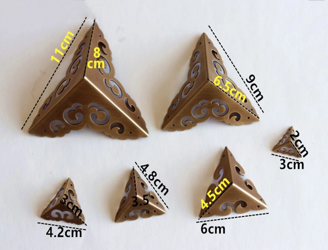 Copper Corner Code for Copper Fittings of Chinese Furniture with Ancient Pure Copper Corner
Copper Corner Code for Copper Fittings of Chinese Furniture with Ancient Pure Copper Corner