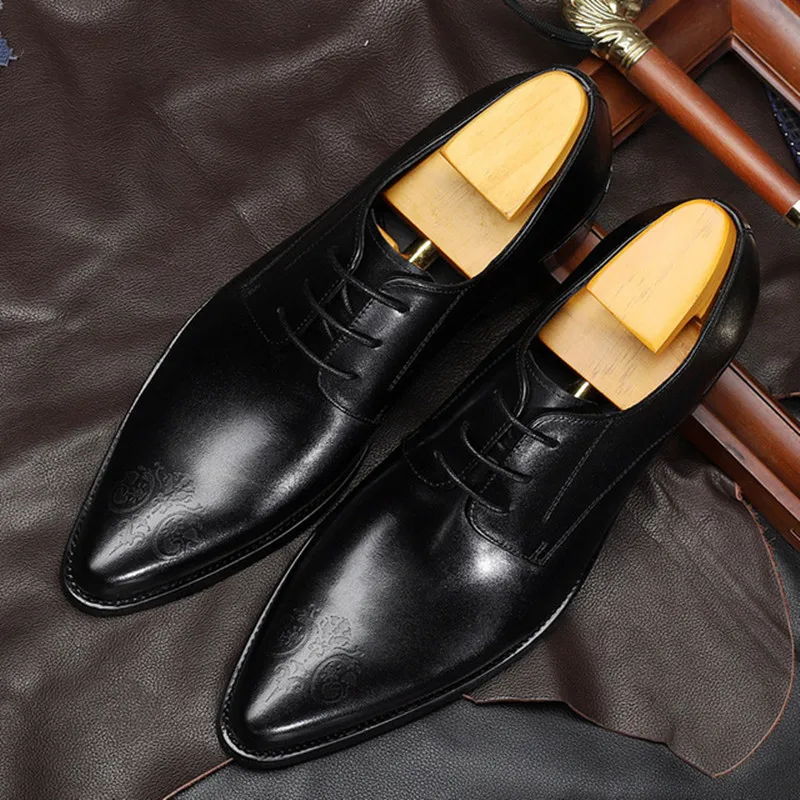 2020 Autumn Men leather shoes business dress suit shoes men Luxury brand Bullock genuine leather black laces wedding mens shoes
2020 Autumn Men leather shoes business dress suit shoes men Luxury brand Bullock genuine leather black laces wedding mens shoes