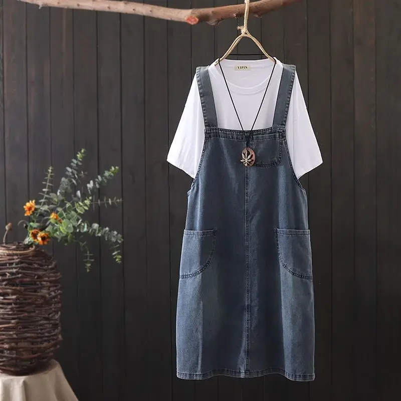 Fat MM Oversized Loose Denim Overalls Dress Student Fashion Sleeveless Suspender Dress Casual Women's Summer Braces Cowboy Dress
Fat MM Oversized Loose Denim Overalls Dress Student Fashion Sleeveless Suspender Dress Casual Women's Summer Braces Cowboy Dress