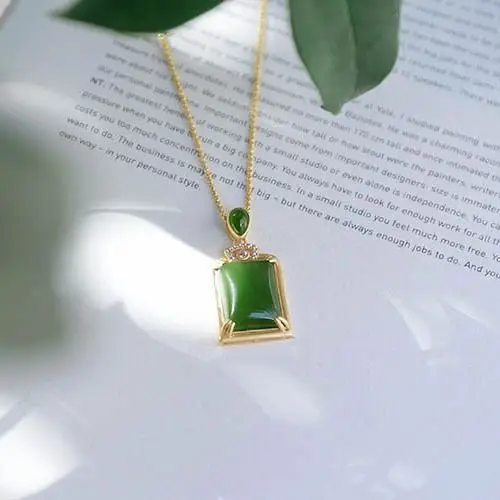 S925 Sterling Silver Square Plate Jasper Pendant Natural Hetian Jade Green Jade Jasper Pendant Jade Clavicle Chain Fashion Retro
S925 Sterling Silver Square Plate Jasper Pendant Natural Hetian Jade Green Jade Jasper Pendant Jade Clavicle Chain Fashion Retro