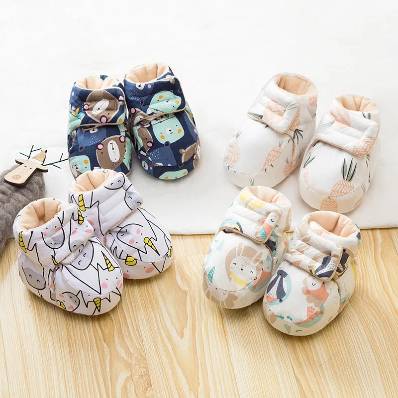 Newborn Cotton Shoes Baby Warm Autumn Socks Printing Cute Cotton Shoe Baby Boots Indoor Footwear Velcro Shoes Baby 0-12 Months
Newborn Cotton Shoes Baby Warm Autumn Socks Printing Cute Cotton Shoe Baby Boots Indoor Footwear Velcro Shoes Baby 0-12 Months