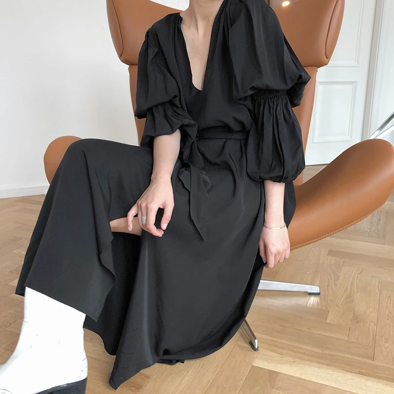 GALCAUR Vintage Dress For Women V Neck Puff Three Quarter Sleeve Bandage Front Split Oversize Mid Dresses Spring 2021 Clothing
GALCAUR Vintage Dress For Women V Neck Puff Three Quarter Sleeve Bandage Front Split Oversize Mid Dresses Spring 2021 Clothing