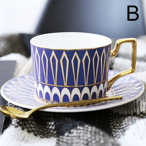 Top Grade Bone China Coffee Cup Creative European Tea Cup Set And Saucer Home Party Afternoon Tea Teacup Porcelain Nice Gift
Top Grade Bone China Coffee Cup Creative European Tea Cup Set And Saucer Home Party Afternoon Tea Teacup Porcelain Nice Gift
