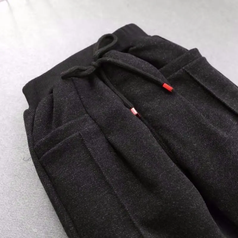 Boy Winter Pants Middle and Small Children's Pants Boys Plus Velvet Thick Cotton Open Gear Pants Children's Winter Warm Trousers
Boy Winter Pants Middle and Small Children's Pants Boys Plus Velvet Thick Cotton Open Gear Pants Children's Winter Warm Trousers