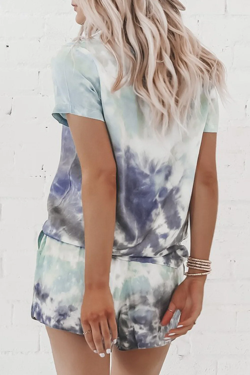 Summer Two-Piece Suit 2020 Fashion Gradient Printed Tie-dye Short Sleeve T-shirts And Drawstring Shorts Casual Pajamas Outfits
Summer Two-Piece Suit 2020 Fashion Gradient Printed Tie-dye Short Sleeve T-shirts And Drawstring Shorts Casual Pajamas Outfits