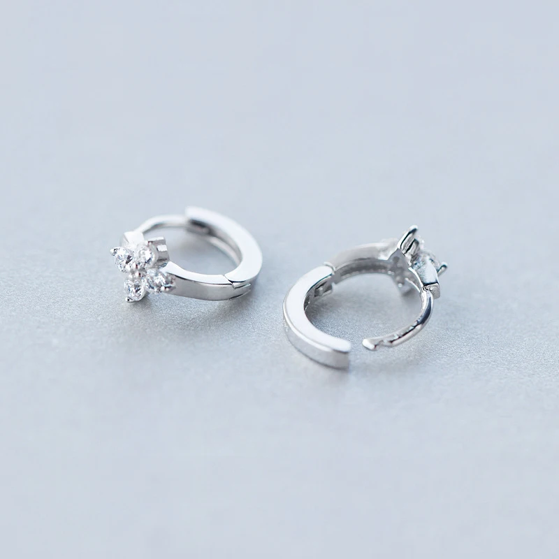 Colusiwei 925 Silver Wedding Hoop Earrings for Women Clear Cubic Zirconia Tiny Circle Earrings Korean Crystal Fashion Jewelry
Colusiwei 925 Silver Wedding Hoop Earrings for Women Clear Cubic Zirconia Tiny Circle Earrings Korean Crystal Fashion Jewelry