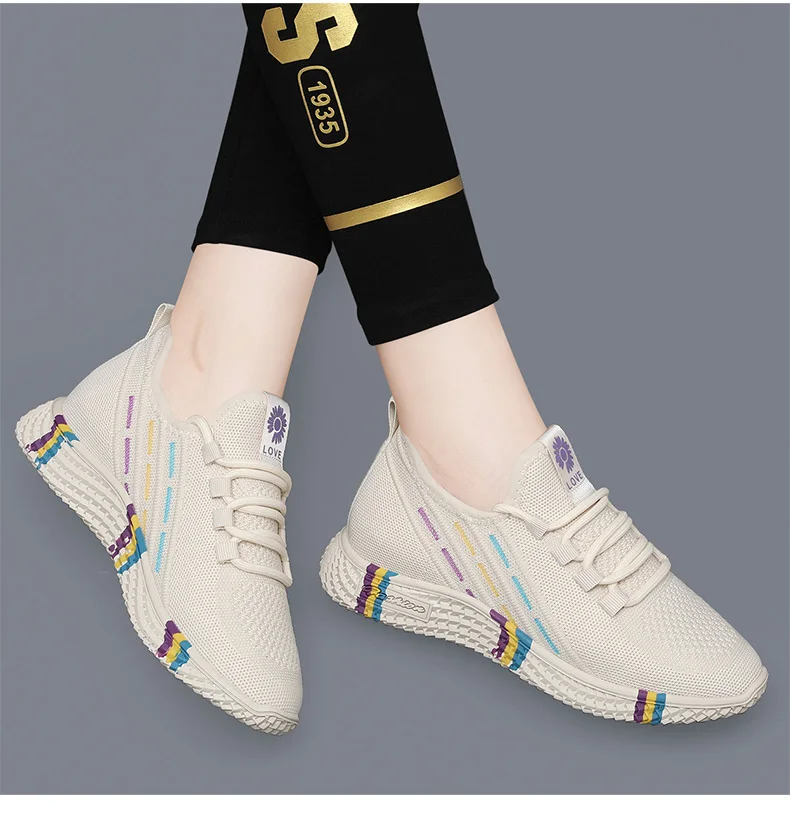 Легкие белые повседневные спортивные туфли на мягкой подошве, Новинка весна-осень 2021, летняя громоздкая женская обувь для путешествий
Легкие белые повседневные спортивные туфли на мягкой подошве, Новинка весна-осень 2021, летняя громоздкая женская обувь для путешествий
