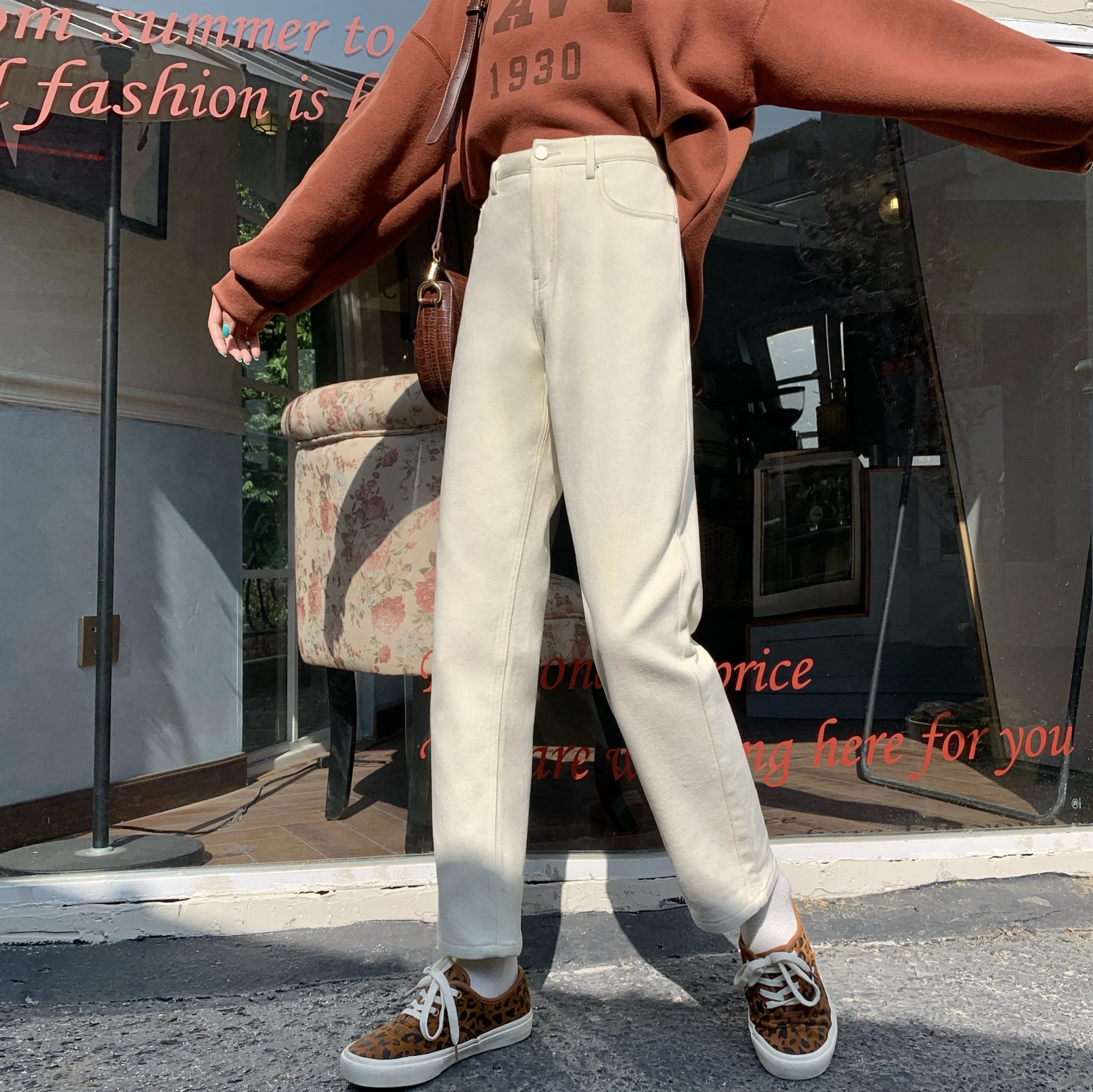 Off-white Jeans Fleece-Lined Thickened Women's High Waist Autumn and Winter 2020 New All-Matching Slimming and Straight Cropped
Off-white Jeans Fleece-Lined Thickened Women's High Waist Autumn and Winter 2020 New All-Matching Slimming and Straight Cropped