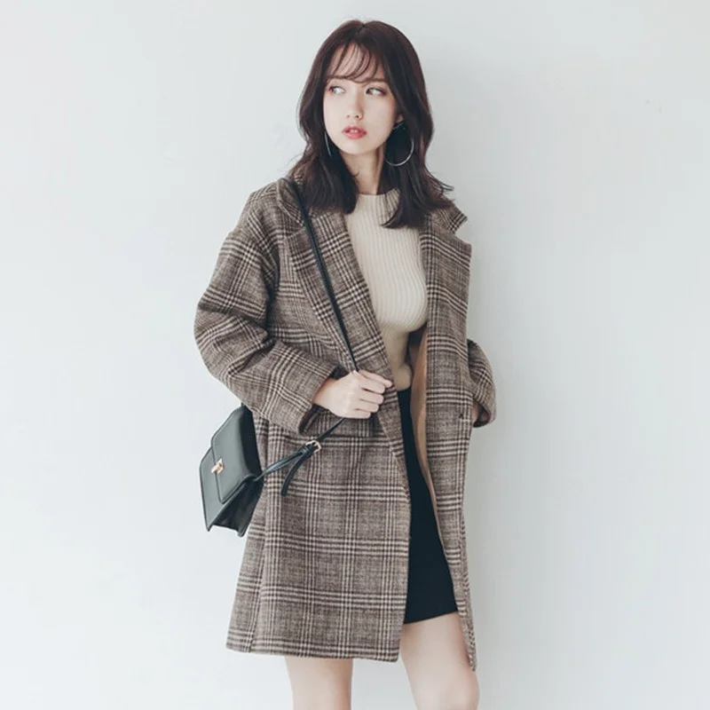 Korean Fashion Thick Plush Plaid Coats Loose Lapel Mid-Length Long Office Lady Casual Commute Outcoats Single Button Overcoats
Korean Fashion Thick Plush Plaid Coats Loose Lapel Mid-Length Long Office Lady Casual Commute Outcoats Single Button Overcoats