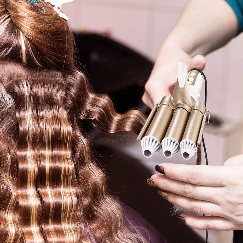 Professional Triple Barrels Hair Curler Curling-Wand Irons Ceramic Hair Waver Styling Tools 22mm Wave Hair Crimper Curling Tongs
Professional Triple Barrels Hair Curler Curling-Wand Irons Ceramic Hair Waver Styling Tools 22mm Wave Hair Crimper Curling Tongs