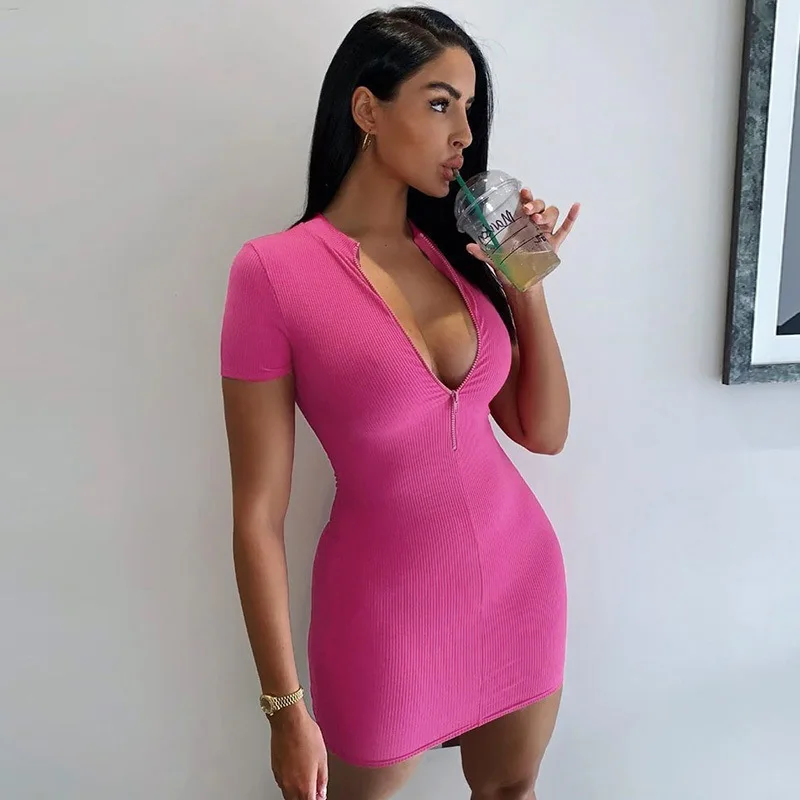 2021 Summer Fashion High Quality Clothing V-neck Slim Lady Women Zipper Knitted Casual Dress Sexy Mini Short Bodycon Dress
2021 Summer Fashion High Quality Clothing V-neck Slim Lady Women Zipper Knitted Casual Dress Sexy Mini Short Bodycon Dress
