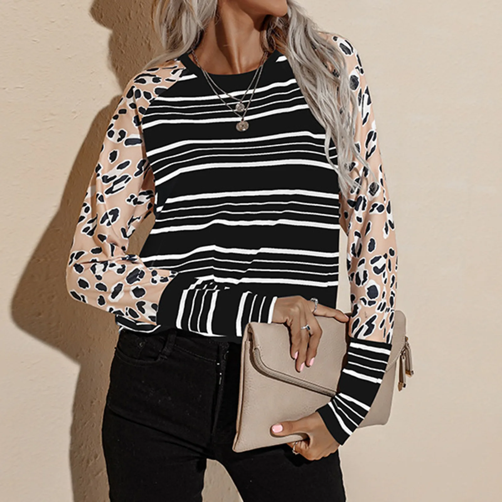 Женская футболка, новинка 2021, свободная полосатая футболка с длинным рукавом и принтом, Повседневный свитер со строчкой и круглым вырезом, т...
Женская футболка, новинка 2021, свободная полосатая футболка с длинным рукавом и принтом, Повседневный свитер со строчкой и круглым вырезом, т...