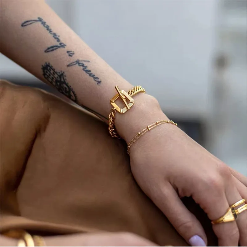 2020 New Ladies Bracelet Fashion Decoration Special Button Bracelet High Quality Exaggeration OT buckle Bracelet Gift
2020 New Ladies Bracelet Fashion Decoration Special Button Bracelet High Quality Exaggeration OT buckle Bracelet Gift