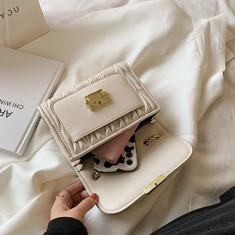 White Pleated Shoulder Bags for Women Summer Designer Pu Leather Flap Messenger Handbag Female Elegant Small Chain Crossbody Bag
White Pleated Shoulder Bags for Women Summer Designer Pu Leather Flap Messenger Handbag Female Elegant Small Chain Crossbody Bag