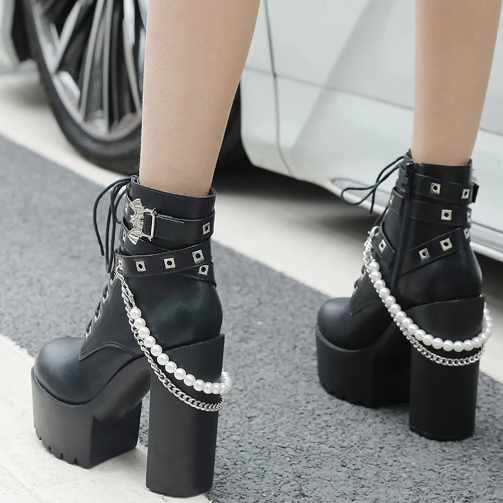 Женские ботильоны на высоком каблуке, с металлической цепочкой и пряжкой
Женские ботильоны на высоком каблуке, с металлической цепочкой и пряжкой