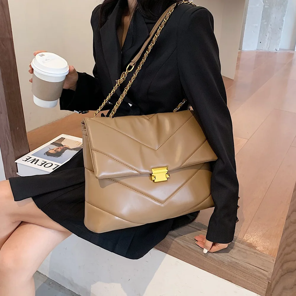 Large Vintage PU Leather Crossbody Bag for Women 2021 Branded Chain Designer Handbags Lady Trend Cross Body
Large Vintage PU Leather Crossbody Bag for Women 2021 Branded Chain Designer Handbags Lady Trend Cross Body