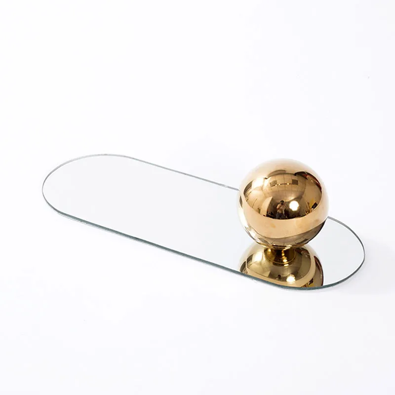 Bright gold decoration luxury home artwork electroplating round ball decoration model room entrance wine cabinet soft decoration
Bright gold decoration luxury home artwork electroplating round ball decoration model room entrance wine cabinet soft decoration