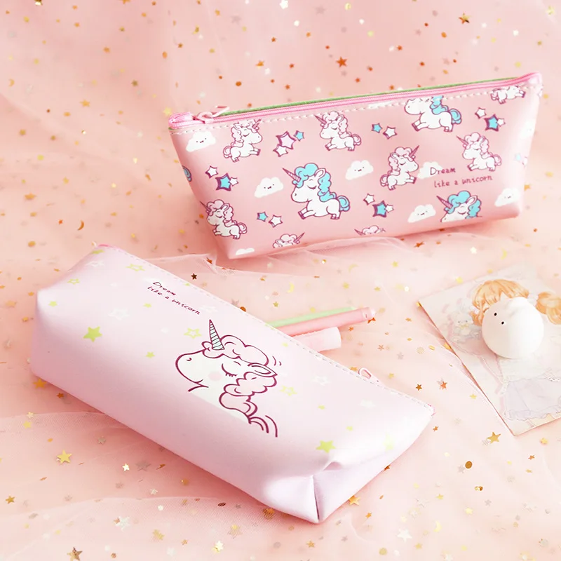 Japanese Cute Girl Soft Sister Unicorn Pencil Case Student Stationery Storage Bag Small Fresh Female Kawaii School Supplies
Japanese Cute Girl Soft Sister Unicorn Pencil Case Student Stationery Storage Bag Small Fresh Female Kawaii School Supplies