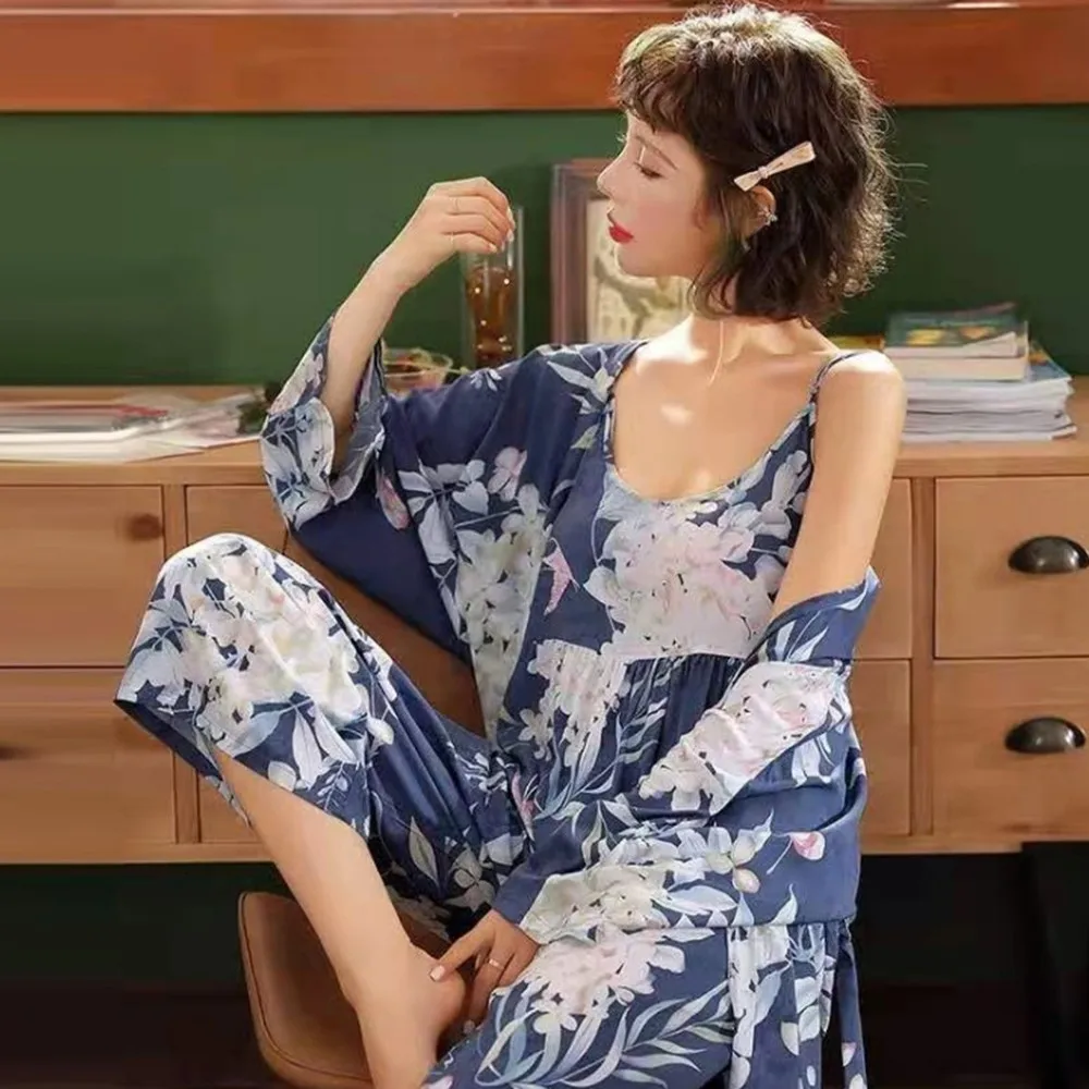 Women's 3 Pieces Pajamas Sets Spring And Summer Wear Sexy Women Pajama Sets Nightdress+Robe+Pant Female Home Wear
Women's 3 Pieces Pajamas Sets Spring And Summer Wear Sexy Women Pajama Sets Nightdress+Robe+Pant Female Home Wear
