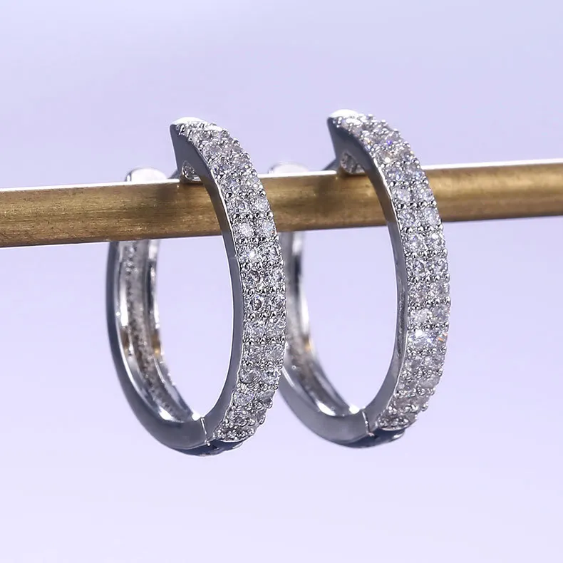 HUAMI Simple Hoop Earrings Women Shine Zircon Silver Color Fashion Jewelry 2021 Gifts for Sister New Year Bijoux Femme Party
HUAMI Simple Hoop Earrings Women Shine Zircon Silver Color Fashion Jewelry 2021 Gifts for Sister New Year Bijoux Femme Party