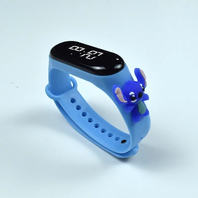 New 2021 Fashion Spidermens Hulks Children Bracelet White Light LED Watches Kids Cartoon Electronic Sports Clock Boy Girl Watch
New 2021 Fashion Spidermens Hulks Children Bracelet White Light LED Watches Kids Cartoon Electronic Sports Clock Boy Girl Watch