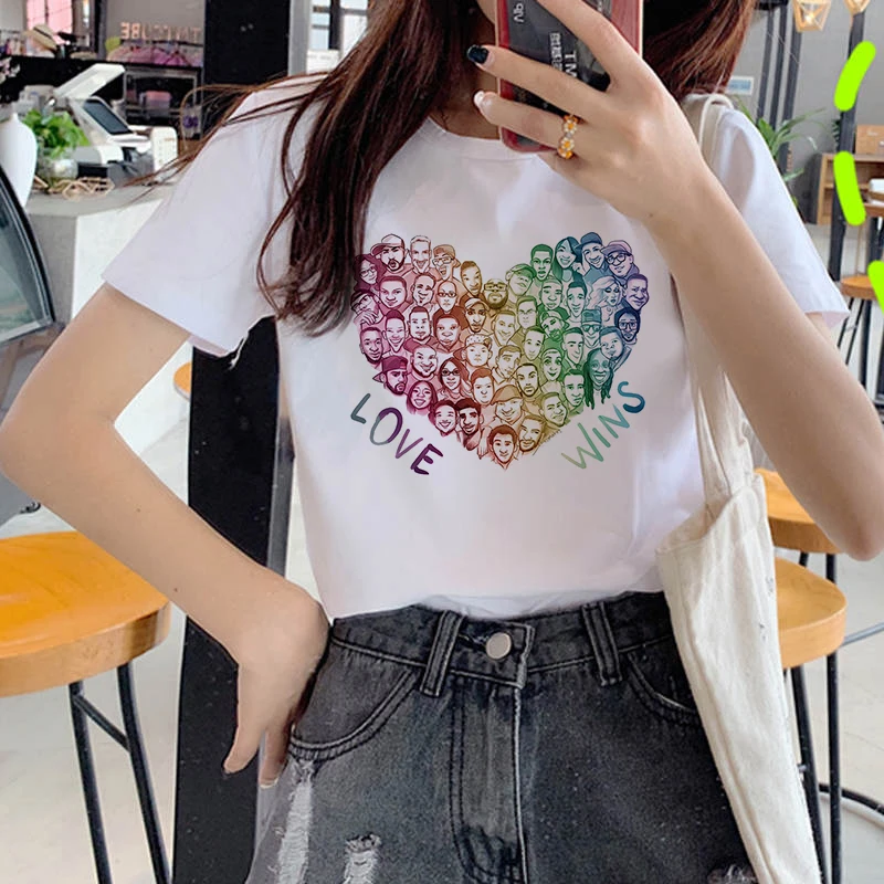 The Great Wave of Aesthetic T-Shirt Women Tumblr 90s Fashion Graphic Tee Cute T Shirts And Rainbow graffiti Summer Tops Female
The Great Wave of Aesthetic T-Shirt Women Tumblr 90s Fashion Graphic Tee Cute T Shirts And Rainbow graffiti Summer Tops Female