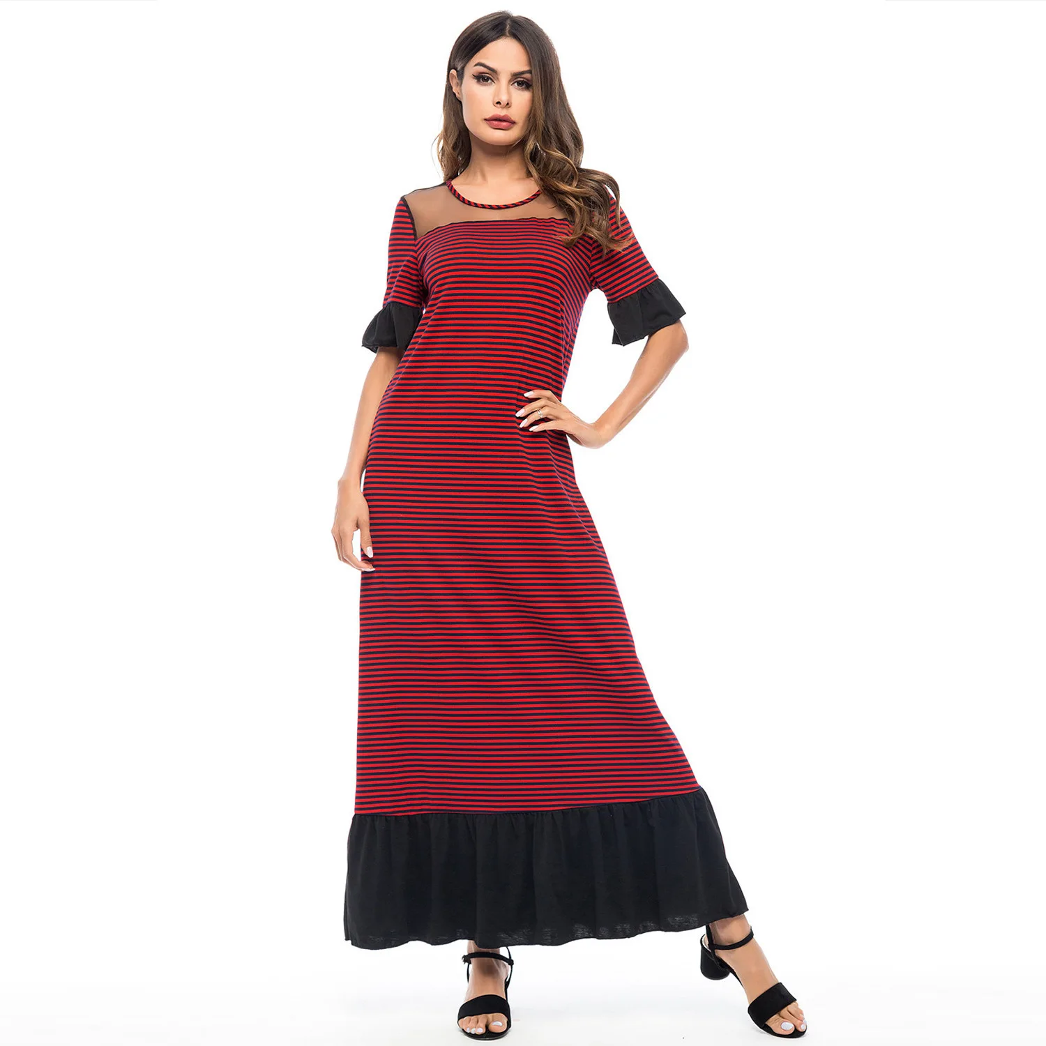 2021 мусульманское платье с воланами Средневосточный стиль пэчворк Полосатая юбка арабский темперамент универсальное платье европейская од... 
2021 мусульманское платье с воланами Средневосточный стиль пэчворк Полосатая юбка арабский темперамент универсальное платье европейская од...