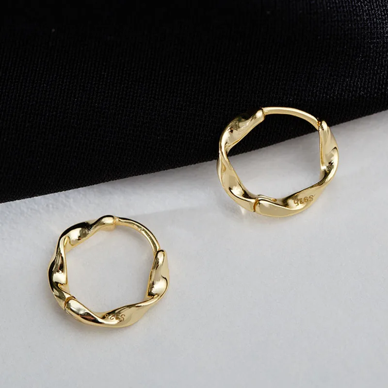 Stud Earrings 925 Sterling Silver Hot Sale Korean Twisted Earrings Simple Temperament Exquisite Hot Semale Sexy Jewelry C
Stud Earrings 925 Sterling Silver Hot Sale Korean Twisted Earrings Simple Temperament Exquisite Hot Semale Sexy Jewelry C