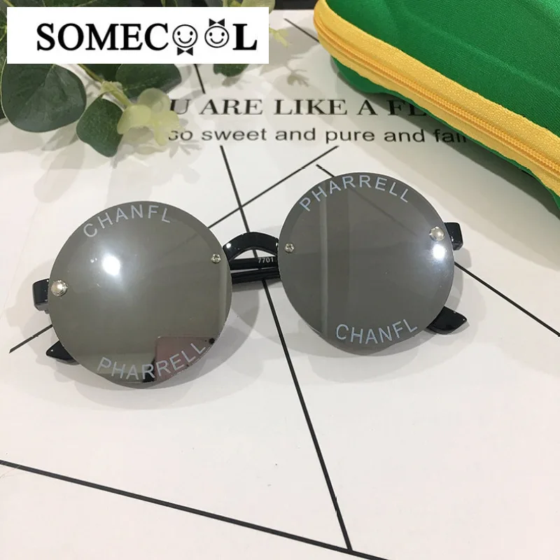 Printing letters Kids sunglasses 2020 Brand new Cute baby Boys&girls Round glasses Beach Birthday Gift UV400 Eyewear n510
Printing letters Kids sunglasses 2020 Brand new Cute baby Boys&girls Round glasses Beach Birthday Gift UV400 Eyewear n510