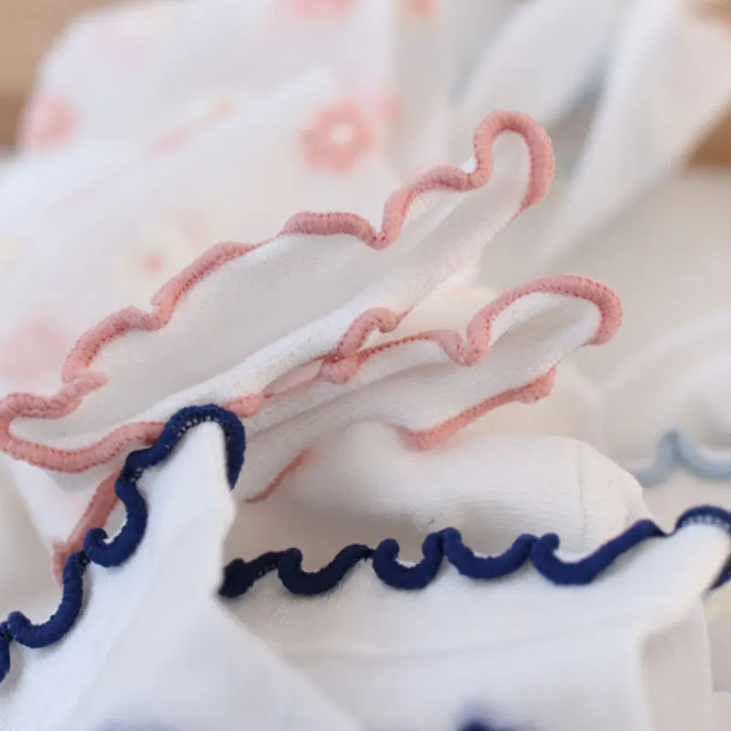 Newest Women Mesh Socks Lace Silk Crystal Casual Socks Mid-tube Printed Harajuku Summer Girls Transparent Thin Hosiery Stocking
Newest Women Mesh Socks Lace Silk Crystal Casual Socks Mid-tube Printed Harajuku Summer Girls Transparent Thin Hosiery Stocking