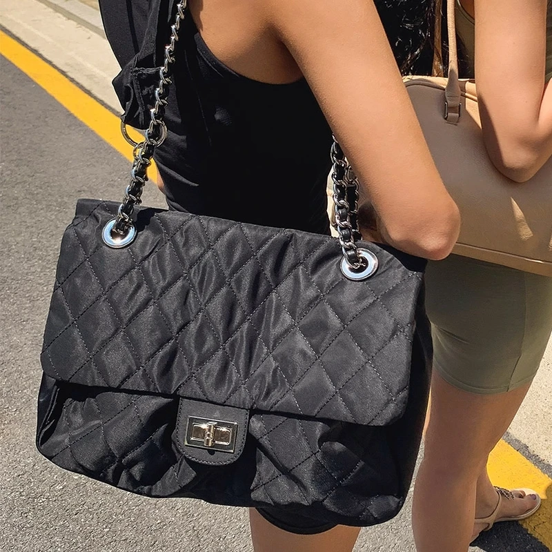 Women Shoulder Bags Designer Hobos Handbags Quilted Crossbody Bag Big Shopper Bag 2021 Casual Nylon Lingge Large Capacity Tote
Women Shoulder Bags Designer Hobos Handbags Quilted Crossbody Bag Big Shopper Bag 2021 Casual Nylon Lingge Large Capacity Tote