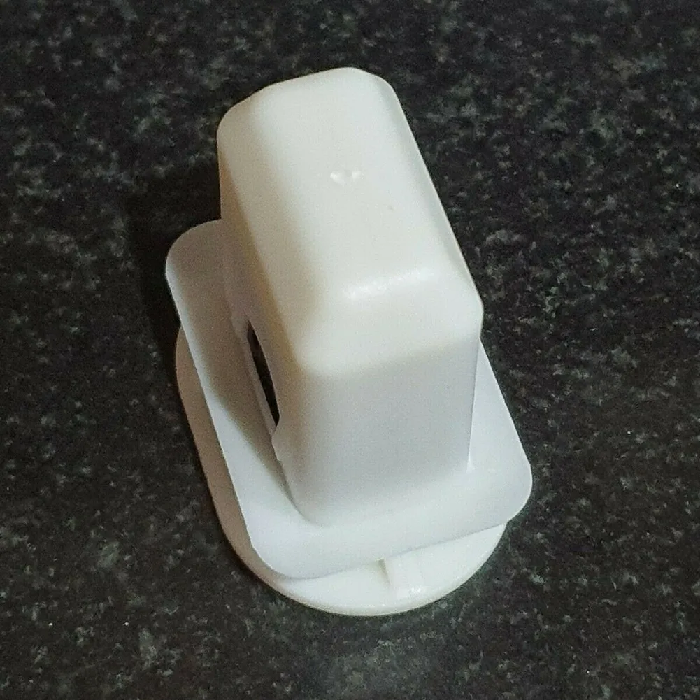 Car White Nylon Rear Row Seats Screw Grommet 4L0886373 4L0 886 373 For Q7 A4 S4 A5 A6 RS4 RS5 RS6 RS7 For Seat For Skoda
Car White Nylon Rear Row Seats Screw Grommet 4L0886373 4L0 886 373 For Q7 A4 S4 A5 A6 RS4 RS5 RS6 RS7 For Seat For Skoda