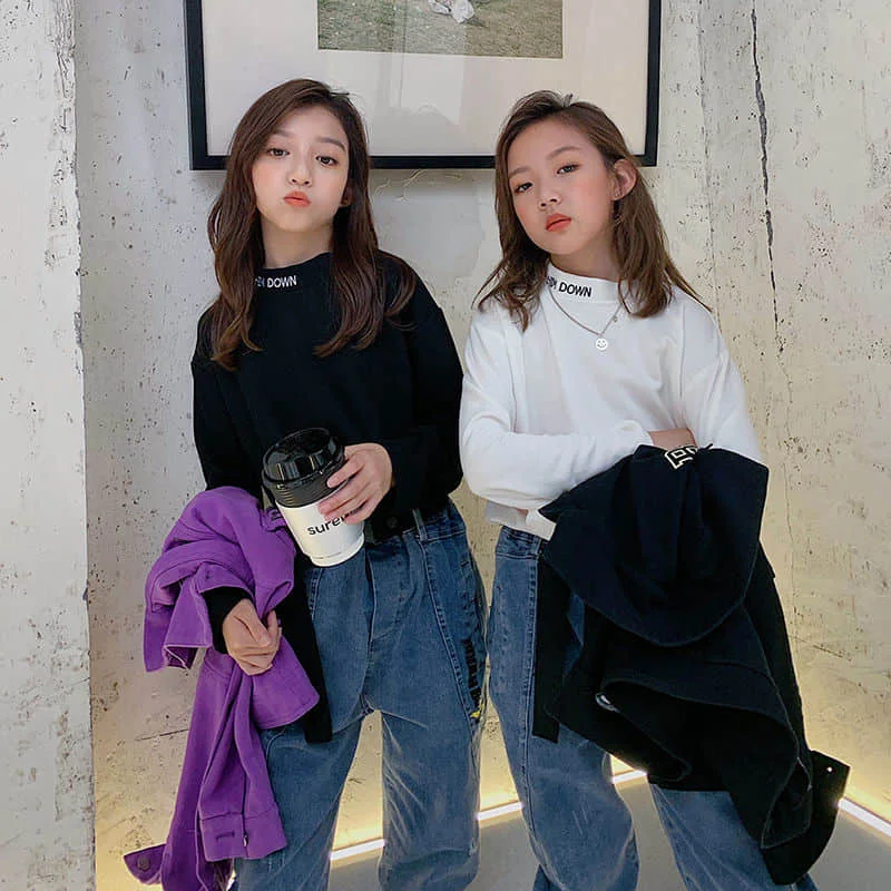 Girls' long-sleeved T-shirt 2020 autumn Korean tops, children's spring and autumn cotton bottoming shirts, big children's round
Girls' long-sleeved T-shirt 2020 autumn Korean tops, children's spring and autumn cotton bottoming shirts, big children's round