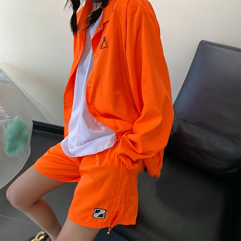 2021 New Spring Autumn Elegant Unisex Outwear Fashion Print Women Overcoat Cotton Loose Casual High Quality Men Coat T497 
2021 New Spring Autumn Elegant Unisex Outwear Fashion Print Women Overcoat Cotton Loose Casual High Quality Men Coat T497