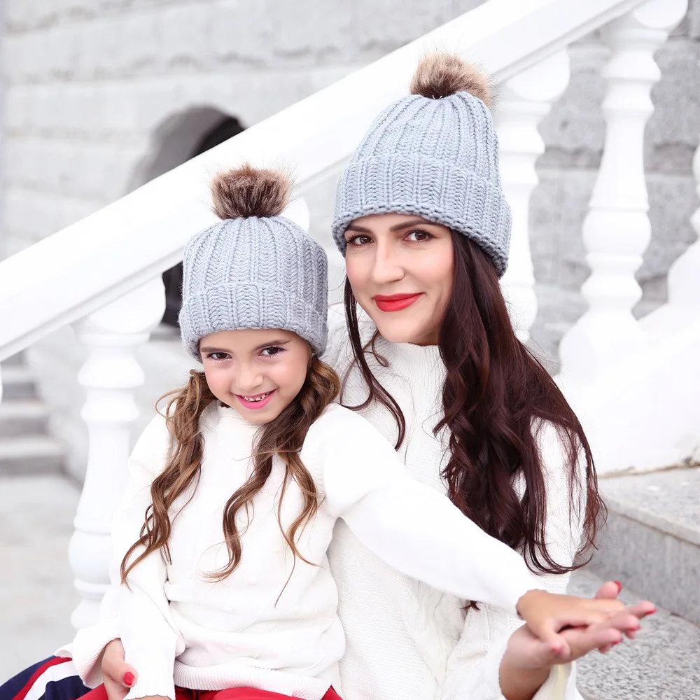 2021 autumn and winter parent-child knitted hat children's fur ball warm parent-child hat
2021 autumn and winter parent-child knitted hat children's fur ball warm parent-child hat
