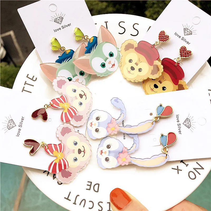 Акриловые Мультяшные аксессуары Disney, пластиковые серьги Duffy Bear, милые Подвески для ушей Stellalou, украшения для женщин из серебра 925 пробы
Акриловые Мультяшные аксессуары Disney, пластиковые серьги Duffy Bear, милые Подвески для ушей Stellalou, украшения для женщин из серебра 925 пробы